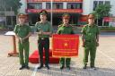 Anh A.jpg - Đại tá Vũ Hồng Văn &#x2013; Giám đốc Công an tỉnh trao Cờ thi đua của Thủ tướng Chính phủ cho tập thể phòng Cảnh sát hình sự