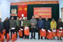 jpg - Tổ chức thăm hỏi, tặng quà những quần chúng tiêu biểu trong công tác đảm bảo ANTT nhân dịp Tết Nguyên đán Kỷ Hợi 2019