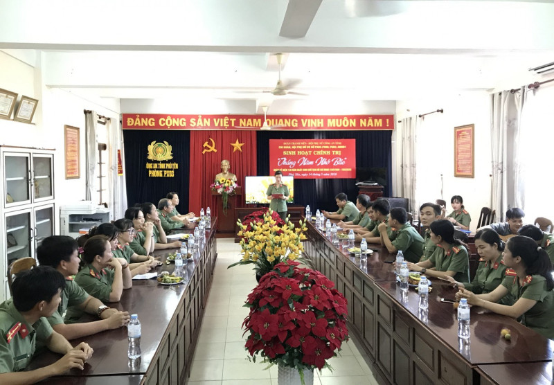 Sinh hoạt chính trị “Tháng 5 nhớ Bác”