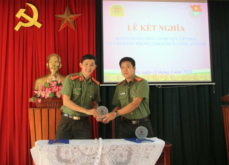 Gương điển hình trong học tập và làm theo lời Bác của tuổi trẻ Công an tỉnh Phú Yên