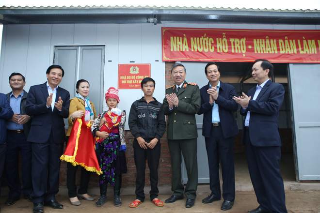 Không để các hộ nghèo, gia đình chính sách bị bỏ lại phía sau