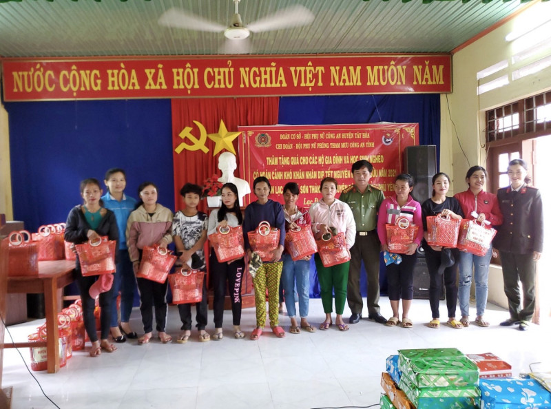 Sôi nổi các hoạt động tình nguyện tại Xã Sơn Thành Tây