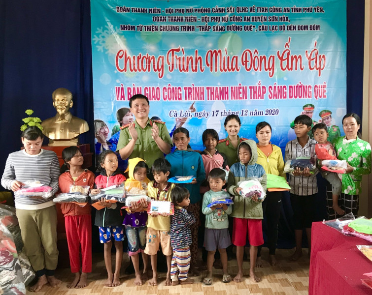 Đoàn thanh niên Công an tỉnh: Sôi nổi các hoạt động tình nguyện tại các địa phương