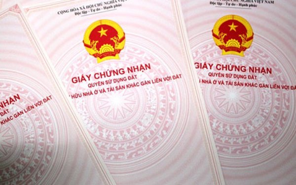 SAI PHẠM TRONG CẤP GIẤY CHỨNG NHẬN QUYỀN SỬ DỤNG ĐẤT KHÔNG ĐÚNG QUY ĐỊNH CỦA PHÁP LUẬT, 09 CÁN BỘ BỊ KHỞI TỐ