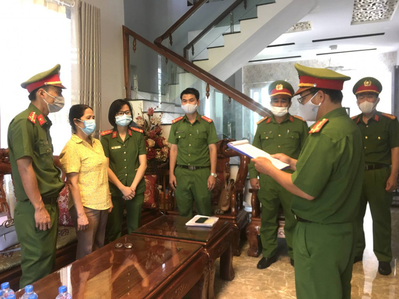 Khởi tố, bắt tạm giam nguyên Phó Chủ tịch thường trực UBND tỉnh và nguyên Phó Giám đốc Sở Tài chính Phú Yên