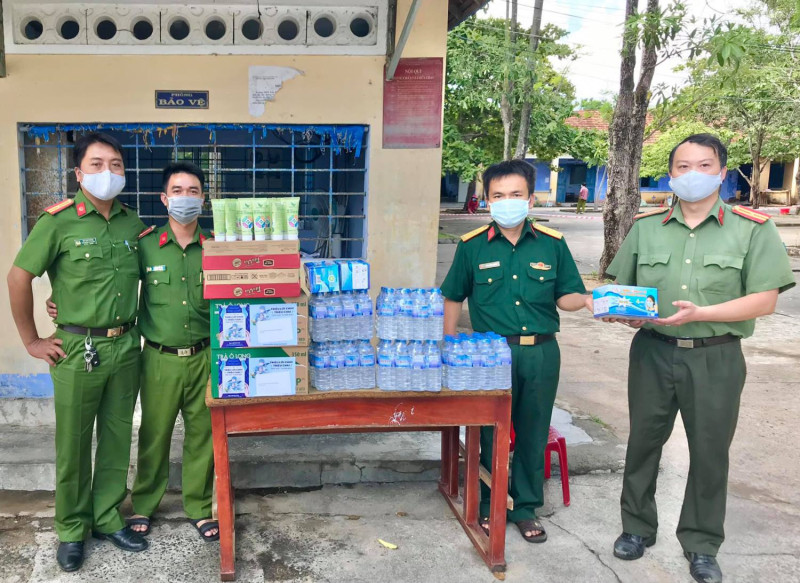 Tuổi trẻ Công an tỉnh Phú Yên tiếp sức cho lực lượng tuyến đầu phòng chống dịch Covid-19