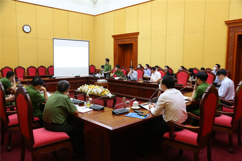 Khai thác Cơ sở dữ liệu quốc gia về dân cư phục vụ truy vết và quản lý tiêm phòng COVID-19