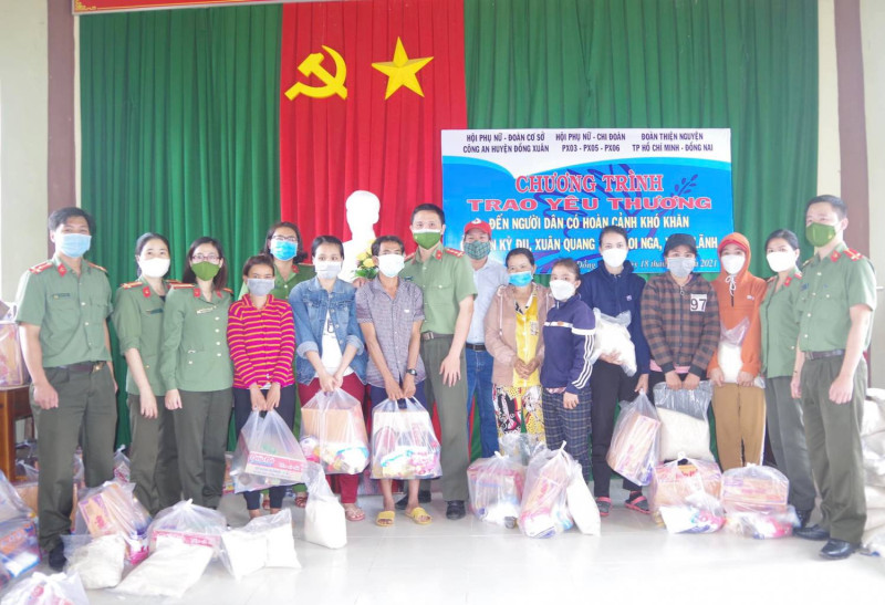 Đoàn thanh niên Công an tỉnh: Sôi nổi chương trình “Tình nguyện mùa đông”