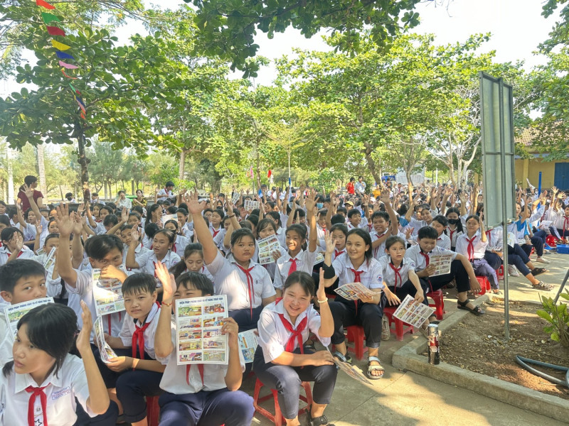 Hoạt động tuyên truyền pháp luật cho học sinh tại trường THCS Huỳnh Thúc Kháng, xã An Hòa Hải, huyện Tuy An