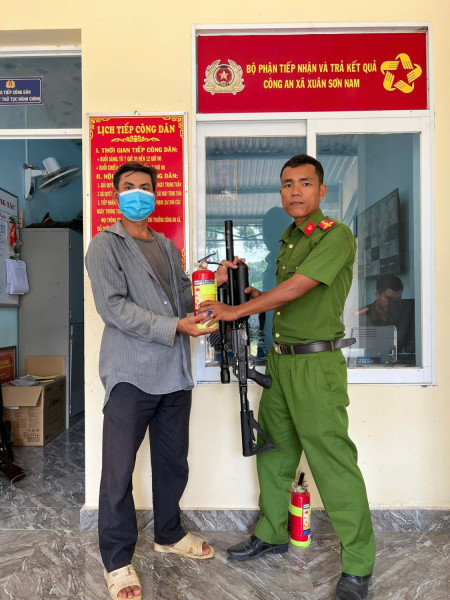 Hiệu quả bước đầu từ cuộc vận động toàn dân giao nộp vũ khí, vật liệu nổ, công cụ hỗ trợ