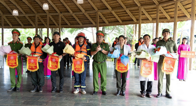 Thực tập phương án và cứu nạn, cứu hộ tại khu vực Thác Dray Nur