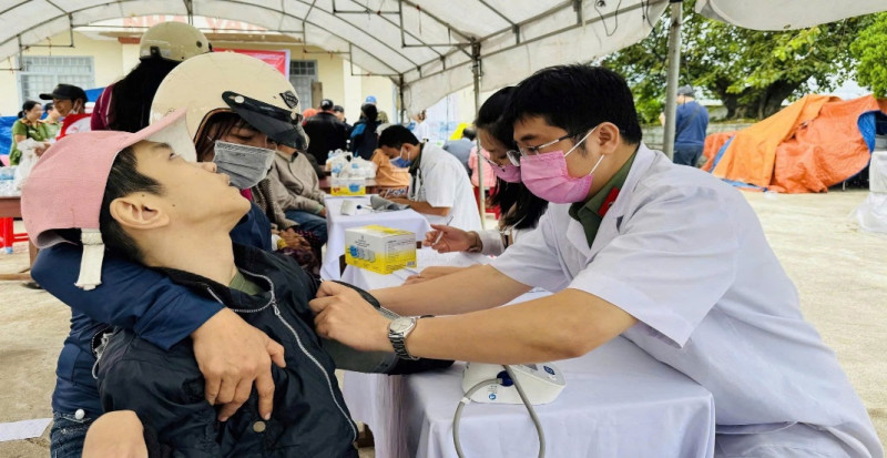 Từ cuộc chiến cứu người đến tinh thần trong chiến dịch “Quang Trung” xây nhà cho Nhân dân sau bão lũ lịch sử