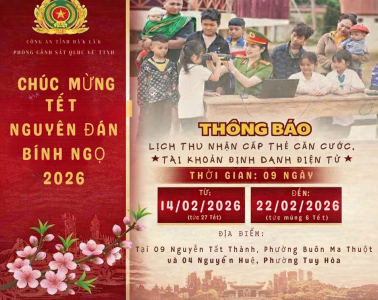Công an tỉnh Đắk Lắk tổ chức thu nhận hồ sơ cấp căn cước, tài khoản định danh điện tử “xuyên tết” phục vụ Nhân dân