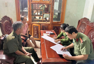 Công an xã Hòa Thịnh ngày đêm thực hiện công tác tổng rà soát, kiểm tra cư trú trên địa bàn