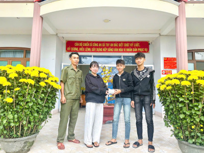 Công an xã Tuy An Bắc hỗ trợ,  xác minh trao trả tài sản thất lạc trong những ngày đầu xuân