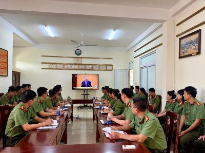 Phòng An ninh mạng và phòng, chống tội phạm sử dụng công nghệ cao tổ chức học tập, quán triệt Nghị quyết số 79-NQ/TW và 80-NQ/TW của Bộ Chính trị