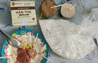 Cảnh báo tình trạng sản xuất, kinh doanh chả giò (giò lụa) sử dụng phụ gia, hóa chất ngoài danh mục cho phép