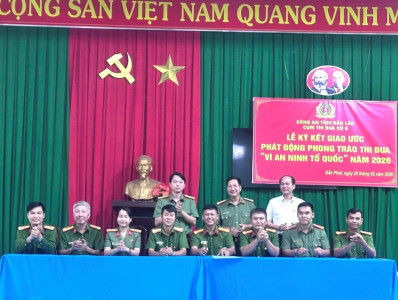 Cụm thi đua số 8 – Công an tỉnh Đắk Lắk tổ chức Lễ ký kết giao ước thi đua “Vì an ninh Tổ quốc” năm 2026