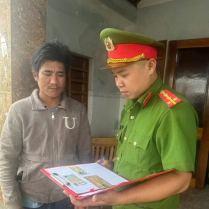 Tổng rà soát, kiểm tra, cập nhật, chuẩn hóa, làm sạch dữ liệu liên quan đến đăng ký phương tiện và giấy phép lái xe