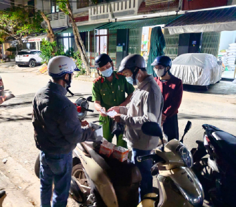 Công an phường Tuy Hòa: Nhiều kết quả trong cao điểm tuyên truyền, vận động thu hồi và phòng ngừa vi phạm liên quan đến vũ khí, vật liệu nổ