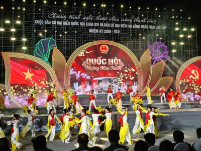 Công an phường Tuy Hòa đảm bảo an toàn chương trình nghệ thuật chào mừng thành công cuộc bầu cử