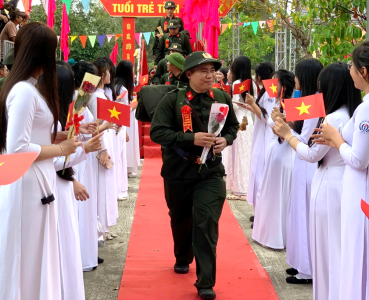 Thanh niên xã Phú Hoà 2 hăng hái thực hiện nghĩa vụ thiêng liêng với Tổ quốc