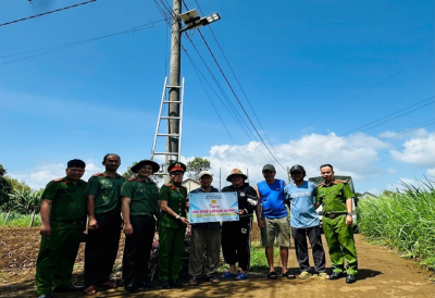Công an xã Sơn Thành triển khai công trình “Ánh sáng an ninh”