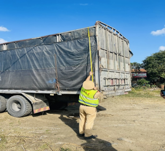 Tăng cường kiểm tra, xử lý phương tiện chở hàng quá tải trọng, quá khổ trên địa bàn tỉnh Đắk Lắk