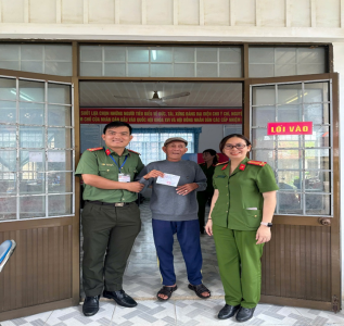 Công an phường Phú Yên phối hợp bảo đảm tuyệt đối an ninh, an toàn tại các điểm bầu cử đại biểu Quốc hội khóa XVI và đại biểu HĐND các cấp nhiệm kỳ 2026 - 2031