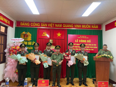 Lễ Công bố Quyết định tuyển chọn nhân viên an ninh hàng không vào Công an nhân dân