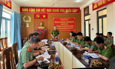 Lãnh đạo Công an tỉnh kiểm tra công tác nghiệp vụ cơ bản của lực lượng Cảnh sát tại Công an xã Ea Bá