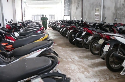 Tổ địa bàn Buôn Ma Thuột, Đội Cảnh sát giao thông đường bộ số 1, Phòng Cảnh sát giao thông Công an tỉnh Đắk Lắk truy tìm chủ sở hữu, người sử dụng hợp pháp phương tiện vi phạm hành chính (lần 1)