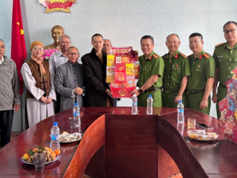 Công an xã Ea Na gắn kết, đồng hành cùng các tôn giáo trong việc xây dựng thế trận an ninh vững chắc