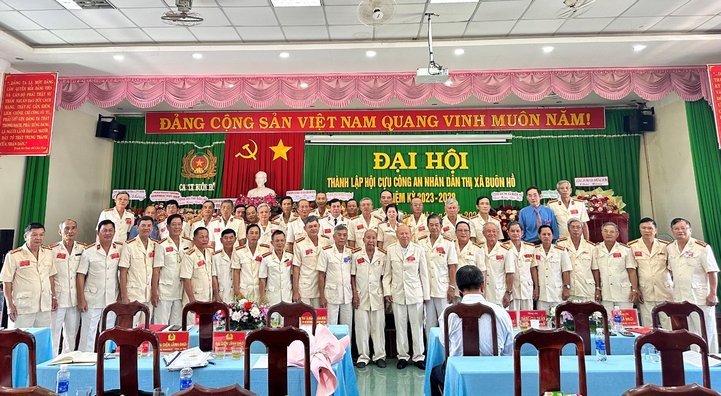 Đại hội thành lập Hội Cựu Công an nhân dân thị xã Buôn Hồ