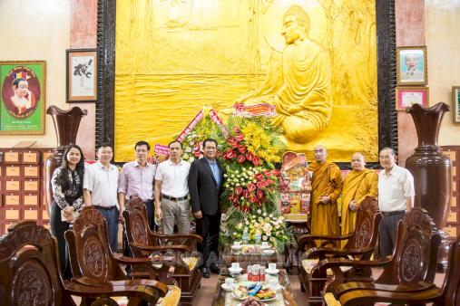 Công an tỉnh Đắk Lắk thăm, chúc mừng Đại lễ Phật Đản PL.2568 – năm 2024 tại Giáo hội Phật giáo Việt Nam tỉnh Đắk Lắk