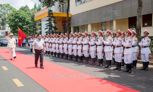 Thủ tướng Chính phủ Phạm Minh Chính thăm, động viên cán bộ, chiến sỹ Công an tỉnh Đắk Lắk nhân dịp kỷ niệm 79 năm Ngày truyền thống lực lượng CAND (19/8)