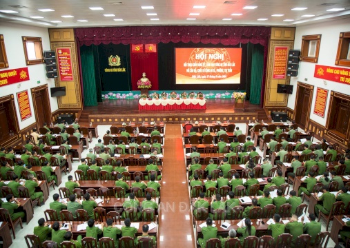Đảng ủy, lãnh đạo Công an tỉnh Đắk Lắk đối thoại cùng Công an xã, phường, thị trấn