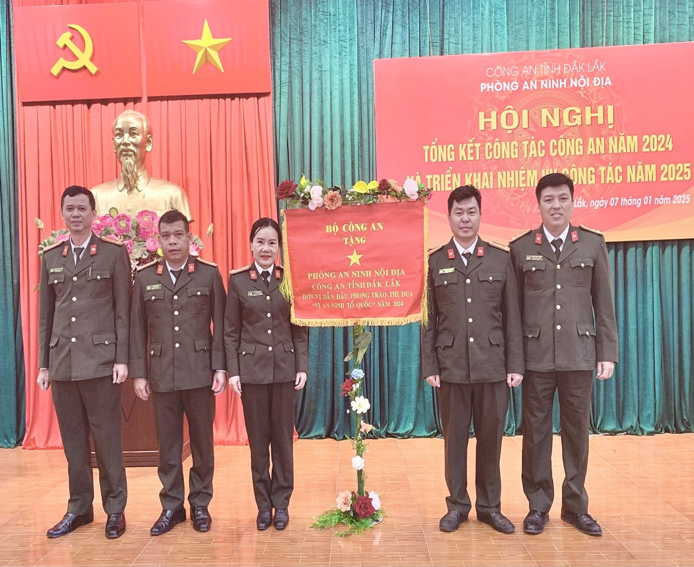 Đảm bảo tốt tình hình an ninh nội địa, quyết liệt thực hiện các nhiệm vụ trọng tâm năm 2024 và đột phá công tác trong năm 2025