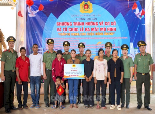 Phòng Hậu cần sôi nổi chuỗi hoạt động ý nghĩa nhân kỷ niệm 50 năm Ngày Giải phóng miền Nam, thống nhất đất nước