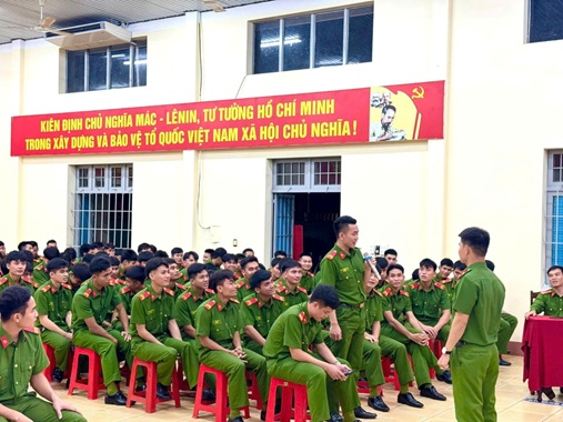 Kết nối gia đình và chiến sĩ tạo động lực giúp chiến sĩ hoàn thành tốt nhiệm vụ được giao