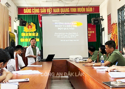 Công an tỉnh Đắk Lắk chủ động phòng, chống dịch bệnh sốt xuất huyết và đột quỵ não