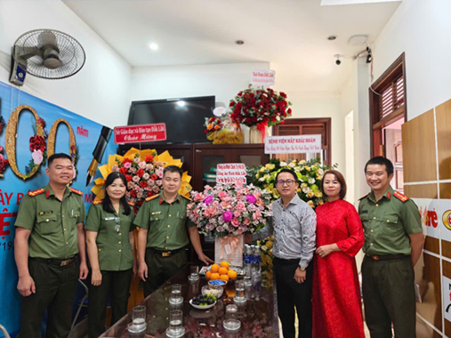 Thăm, chúc mừng các cơ quan báo chí nhân kỷ niệm 100 năm Ngày Báo chí Cách mạng Việt Nam