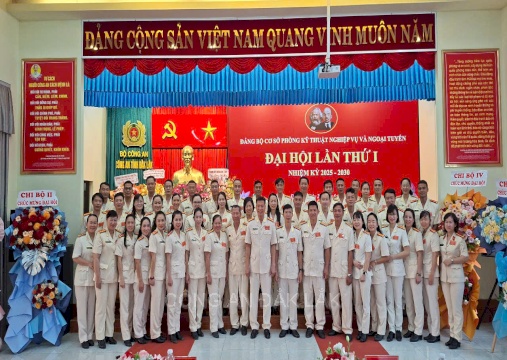 Đại hội Đảng bộ cơ sở Phòng Kỹ thuật nghiệp vụ và ngoại tuyến Công an tỉnh Đắk Lắk, nhiệm kỳ 2025 - 2030