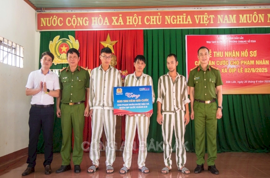 Công an tỉnh Đắk Lắk: Tổ chức cấp căn cước cho phạm nhân được đặc xá nhận dịp Quốc khánh 2/9