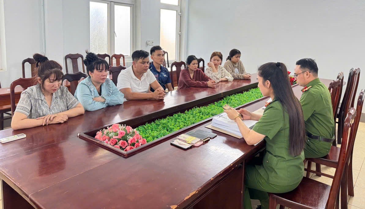 Cảnh giác với thủ đoạn mua bán người núp bóng các cơ sở kinh doanh dịch vụ giải trí