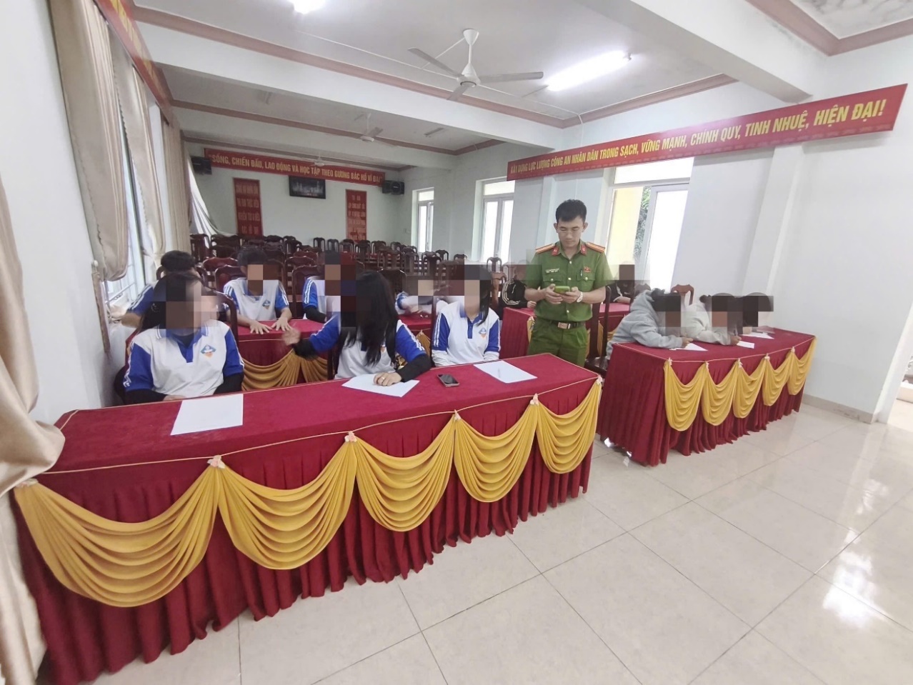 Công an xã Krông Ana kịp thời ngăn chặn vụ bạo lực học đường, bảo vệ an toàn cho học sinh