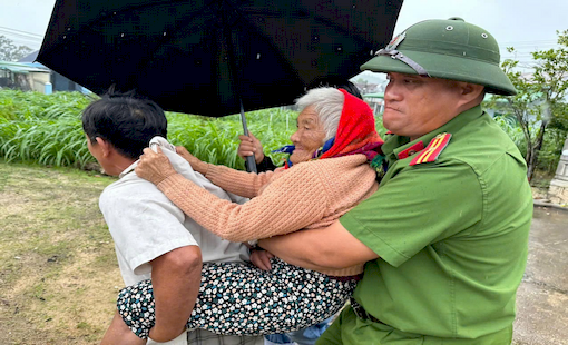 Văn phòng Cơ quan Cảnh sát điều tra chung tay cùng lực lượng Công an tỉnh chủ động ứng phó với bão số 13