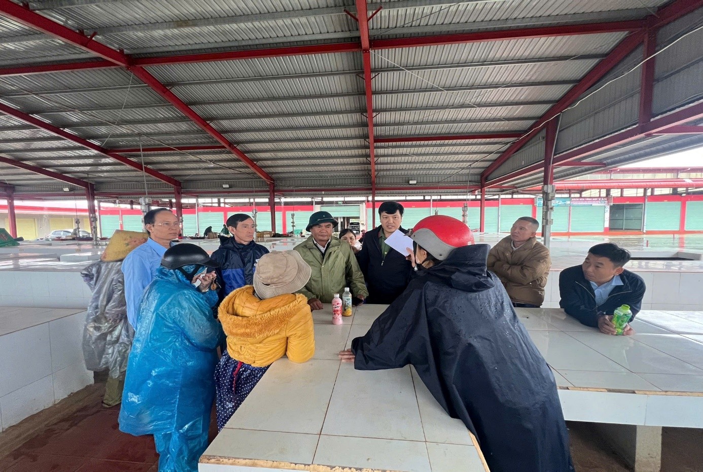 Công an tỉnh Đắk Lắk nỗ lực vận động, tạo đồng thuận trong giải tỏa chợ Pơng Drang cũ để triển khai công viên cây xanh