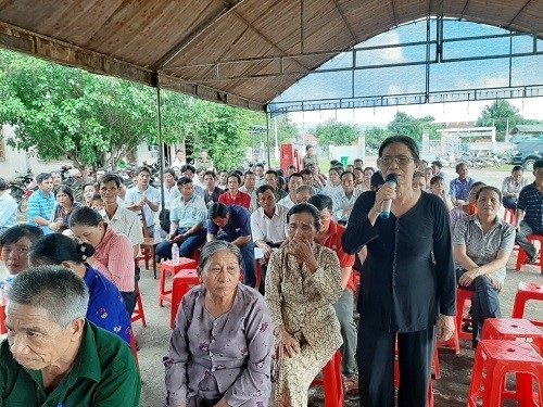 Thường xuyên lắng nghe ý kiến Nhân dân để phục vụ Nhân dân tốt hơn