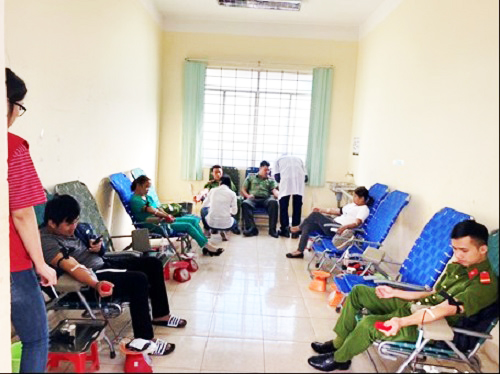 Hiến máu nhân đạo - Nét đẹp văn hóa đời thường của tuổi trẻ Công an huyện Cư Kuin